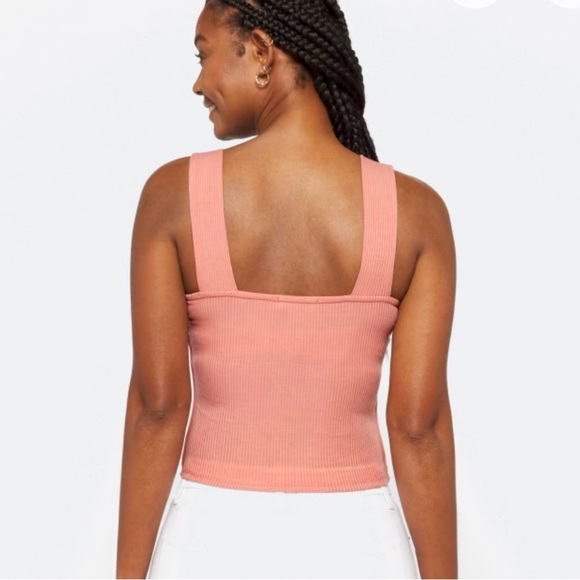 Socialite Gwendolyn Cropped Knit Top - Picture 6 of 6